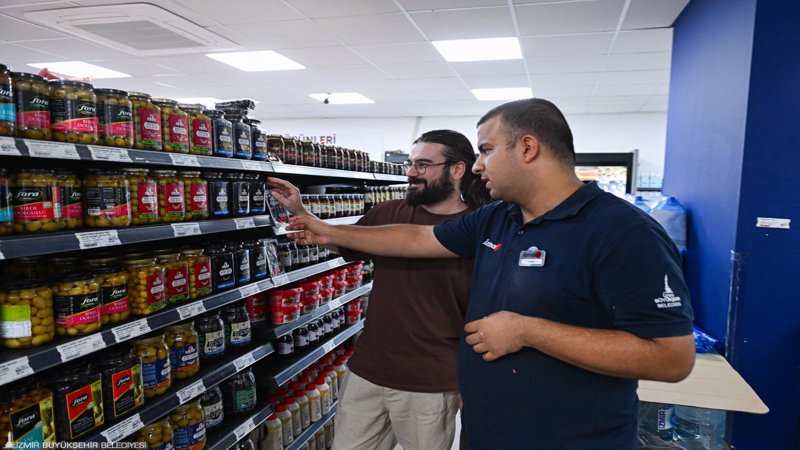 Otizmli gençler İZMAR’da iş başı yaptı
