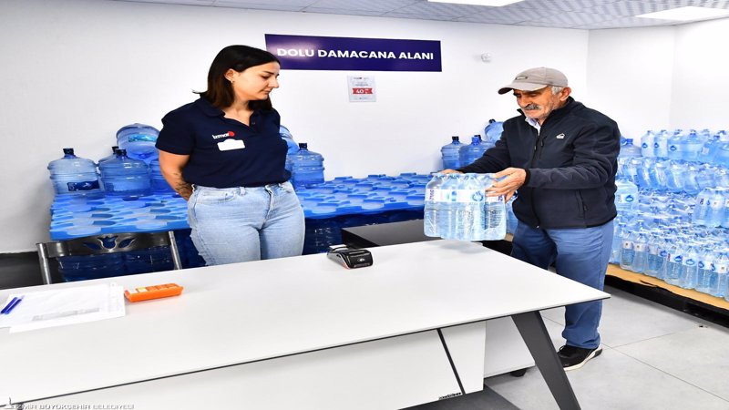 İzmirli 40 liraya sağlıklı damacana suya ulaşıyor